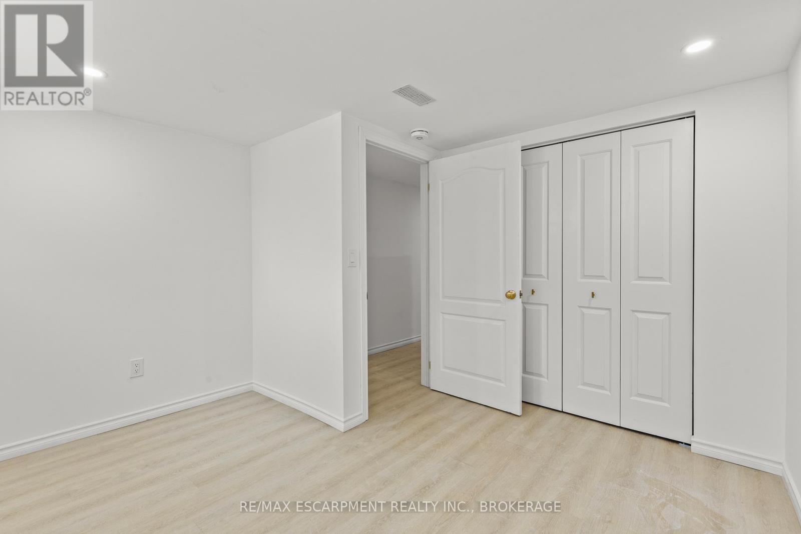 2 - 59 Rodman Street, St. Catharines, Ontario  L2R 5C9 - Photo 12 - X12998042