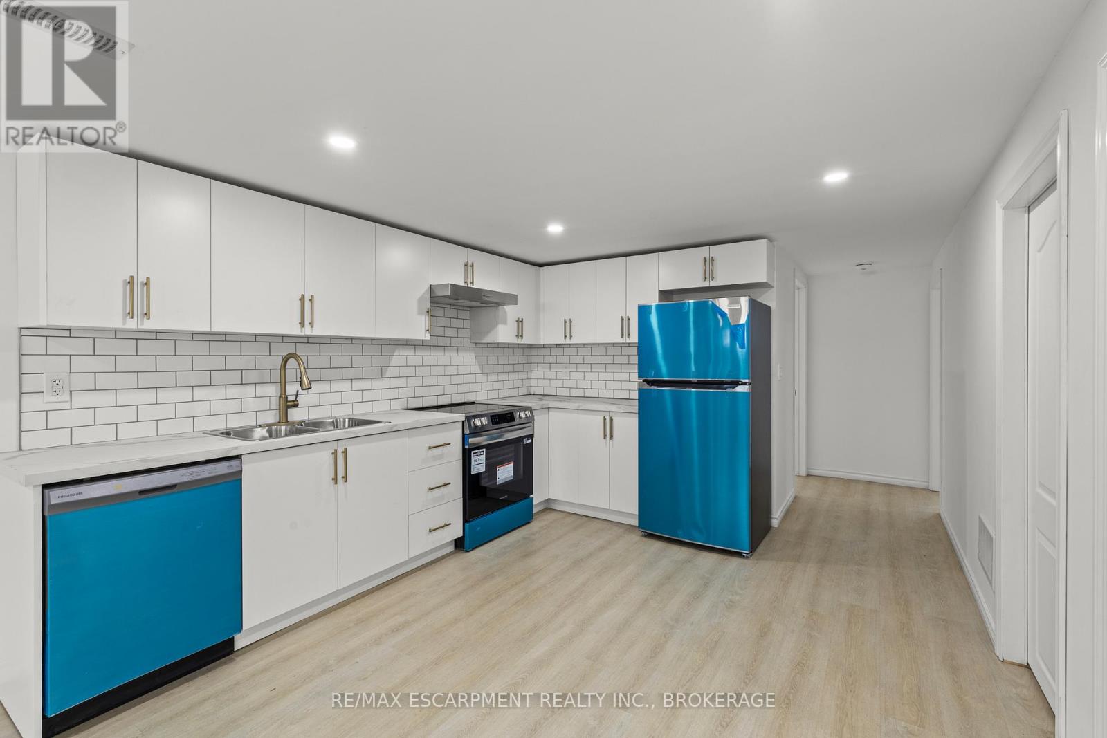 2 - 59 Rodman Street, St. Catharines, Ontario  L2R 5C9 - Photo 7 - X12998042