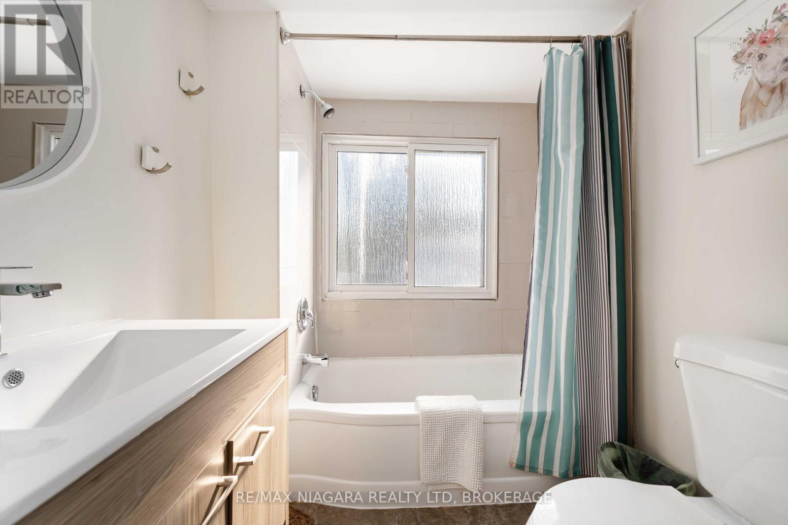 1459 Niagara Stone Road, Niagara-On-The-Lake (Virgil), Ontario  L0S 1T0 - Photo 32 - X12998092