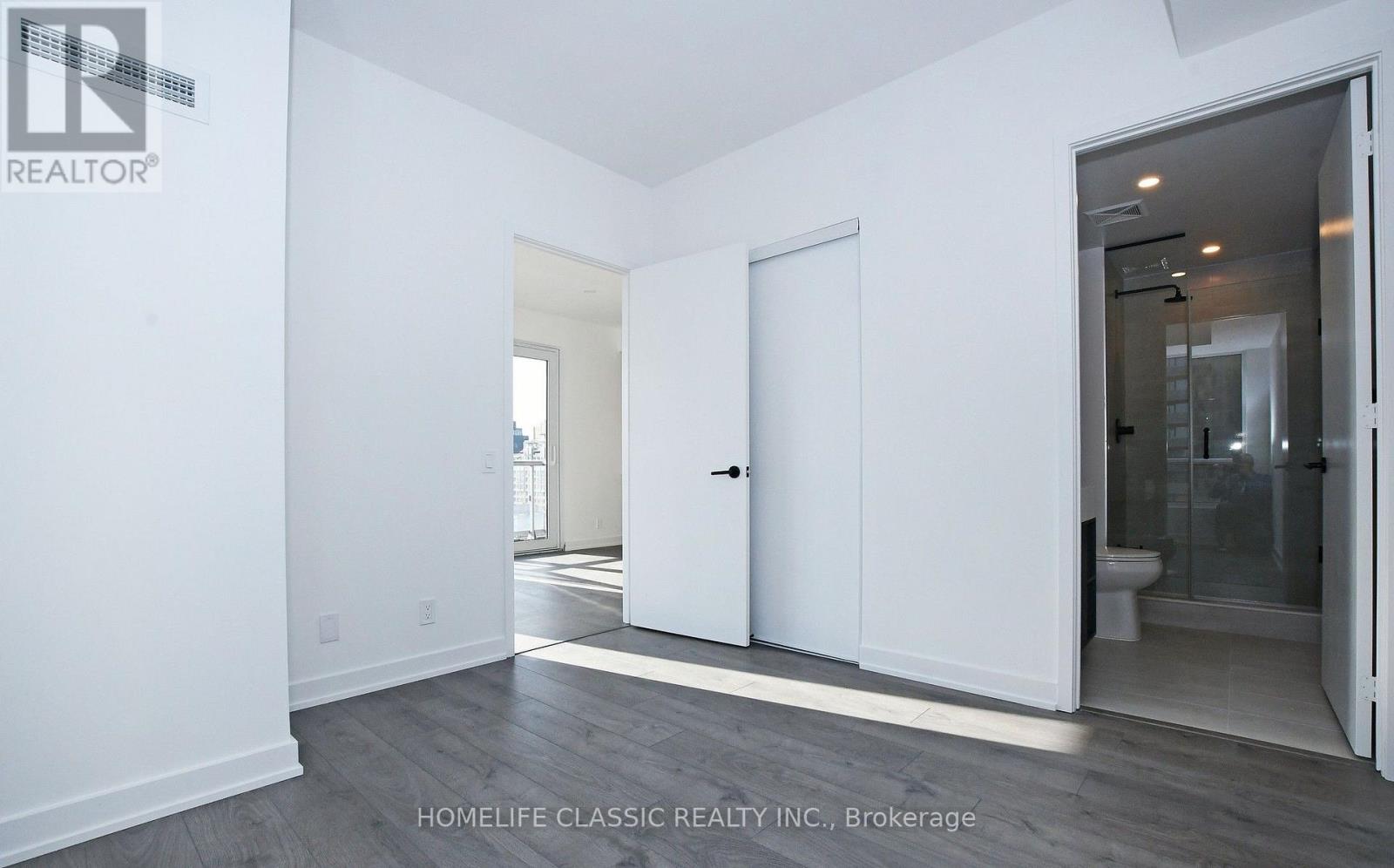 1017 - 108 Peter Street, Toronto, Ontario  M5V 2G7 - Photo 6 - C12992528