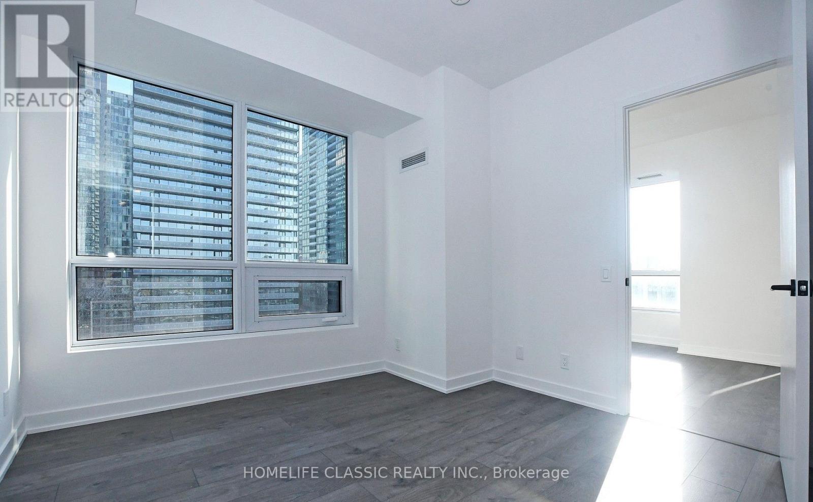 1017 - 108 Peter Street, Toronto, Ontario  M5V 2G7 - Photo 5 - C12992528