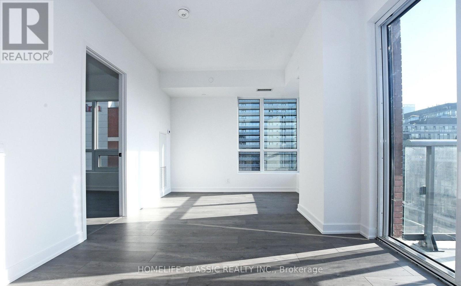 1017 - 108 Peter Street, Toronto, Ontario  M5V 2G7 - Photo 4 - C12992528