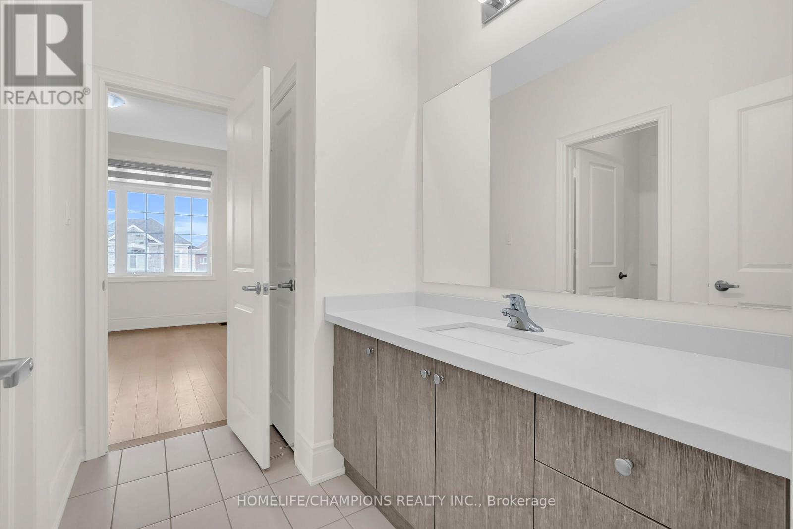 212 Wesmina Avenue, Whitchurch-Stouffville, Ontario L4A 5A2 - Photo 37 - N12966122