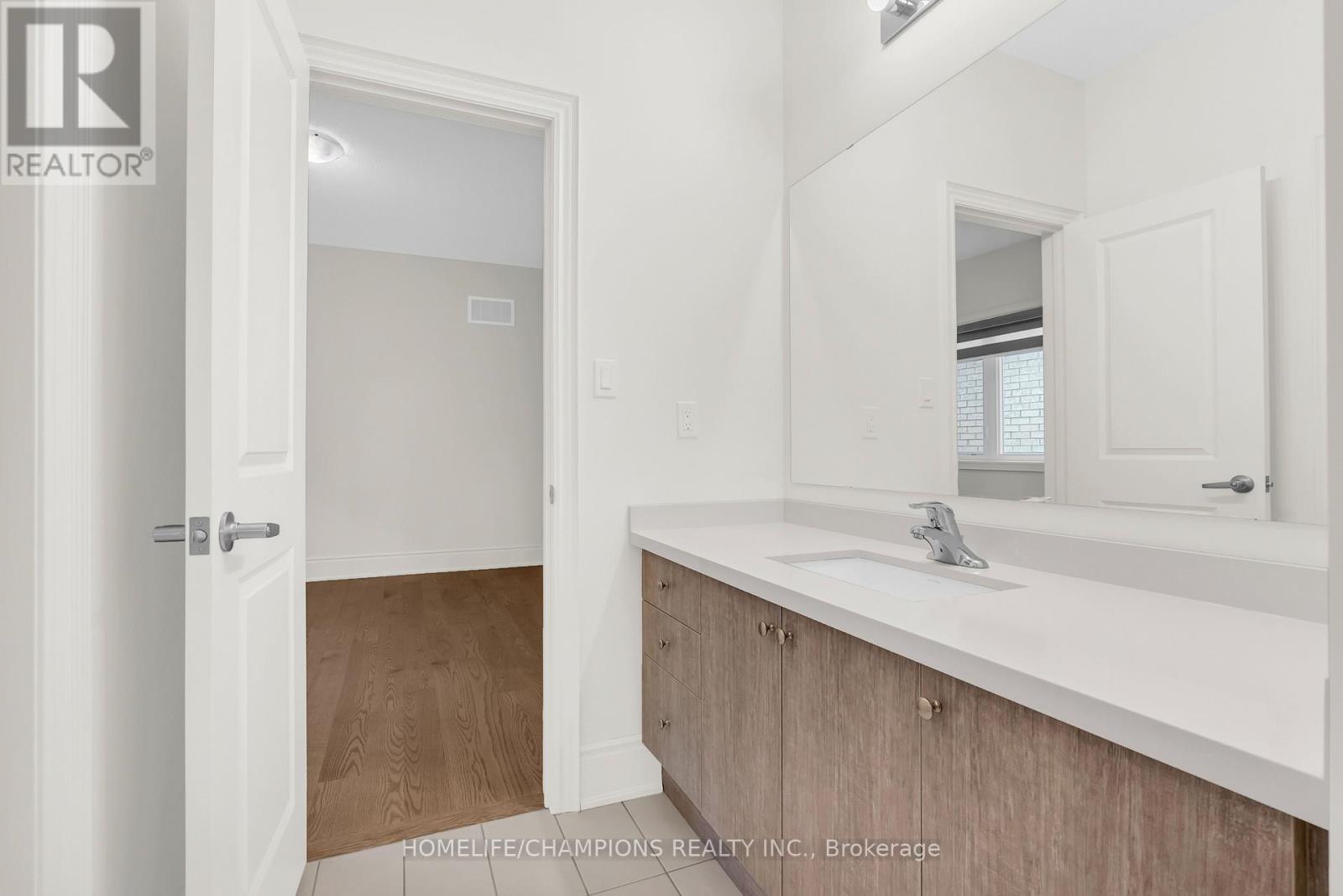 212 Wesmina Avenue, Whitchurch-Stouffville, Ontario L4A 5A2 - Photo 41 - N12966122