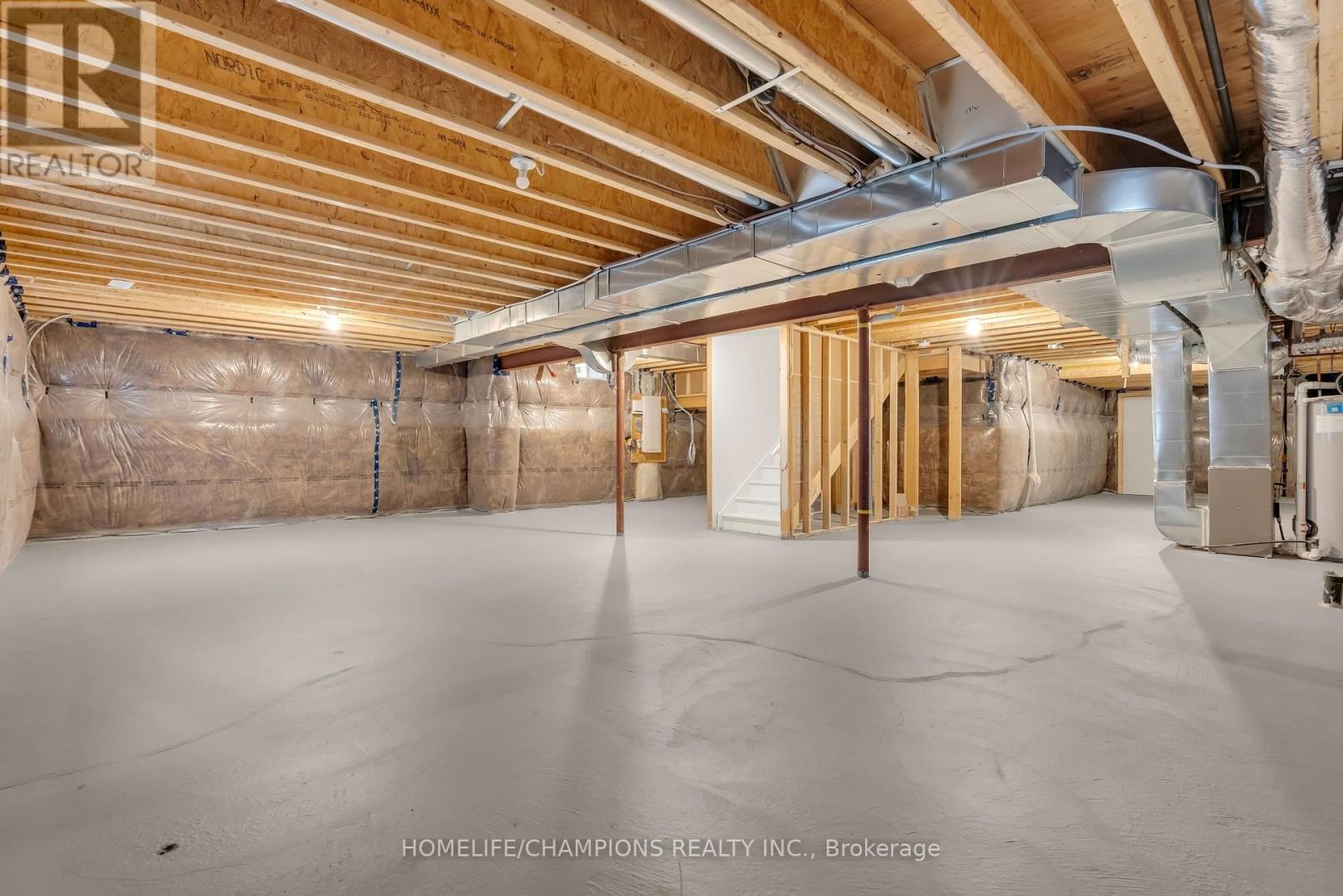 212 Wesmina Avenue, Whitchurch-Stouffville, Ontario L4A 5A2 - Photo 44 - N12966122