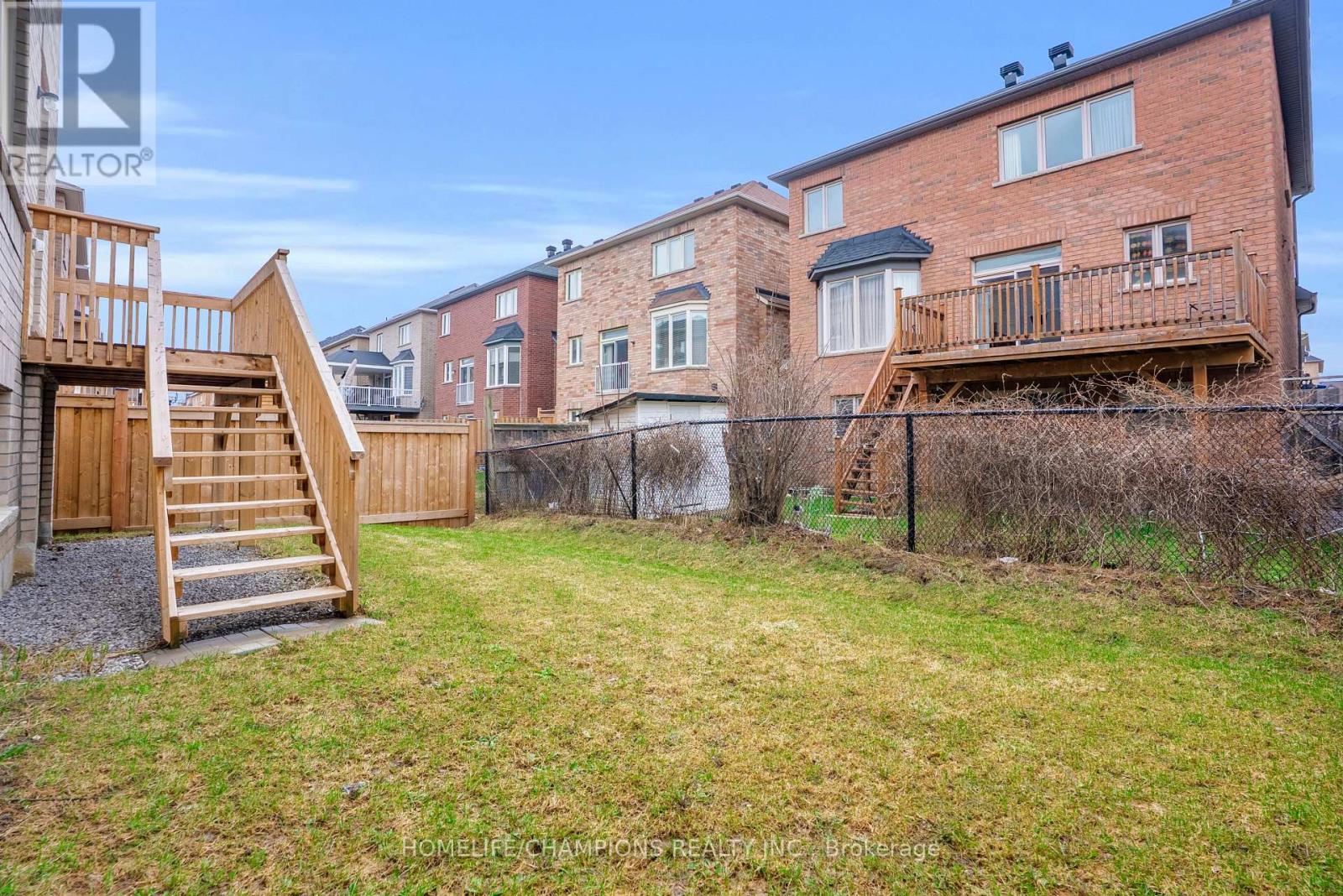 212 Wesmina Avenue, Whitchurch-Stouffville, Ontario L4A 5A2 - Photo 45 - N12966122