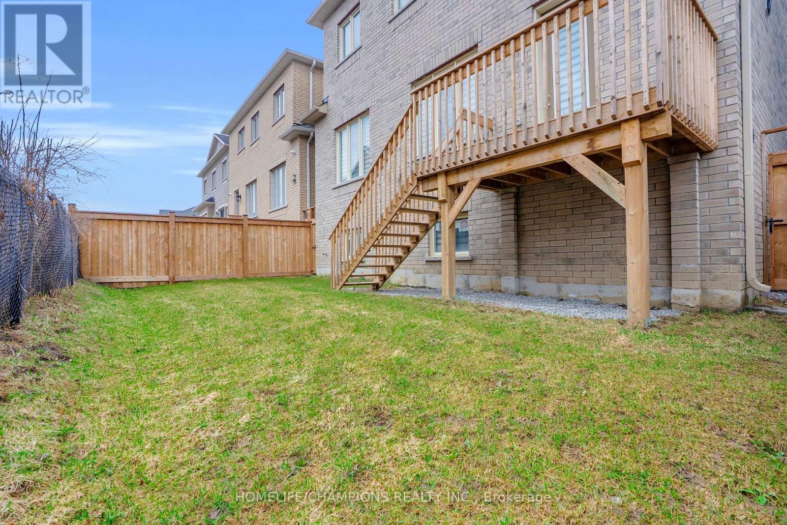 212 Wesmina Avenue, Whitchurch-Stouffville, Ontario L4A 5A2 - Photo 47 - N12966122