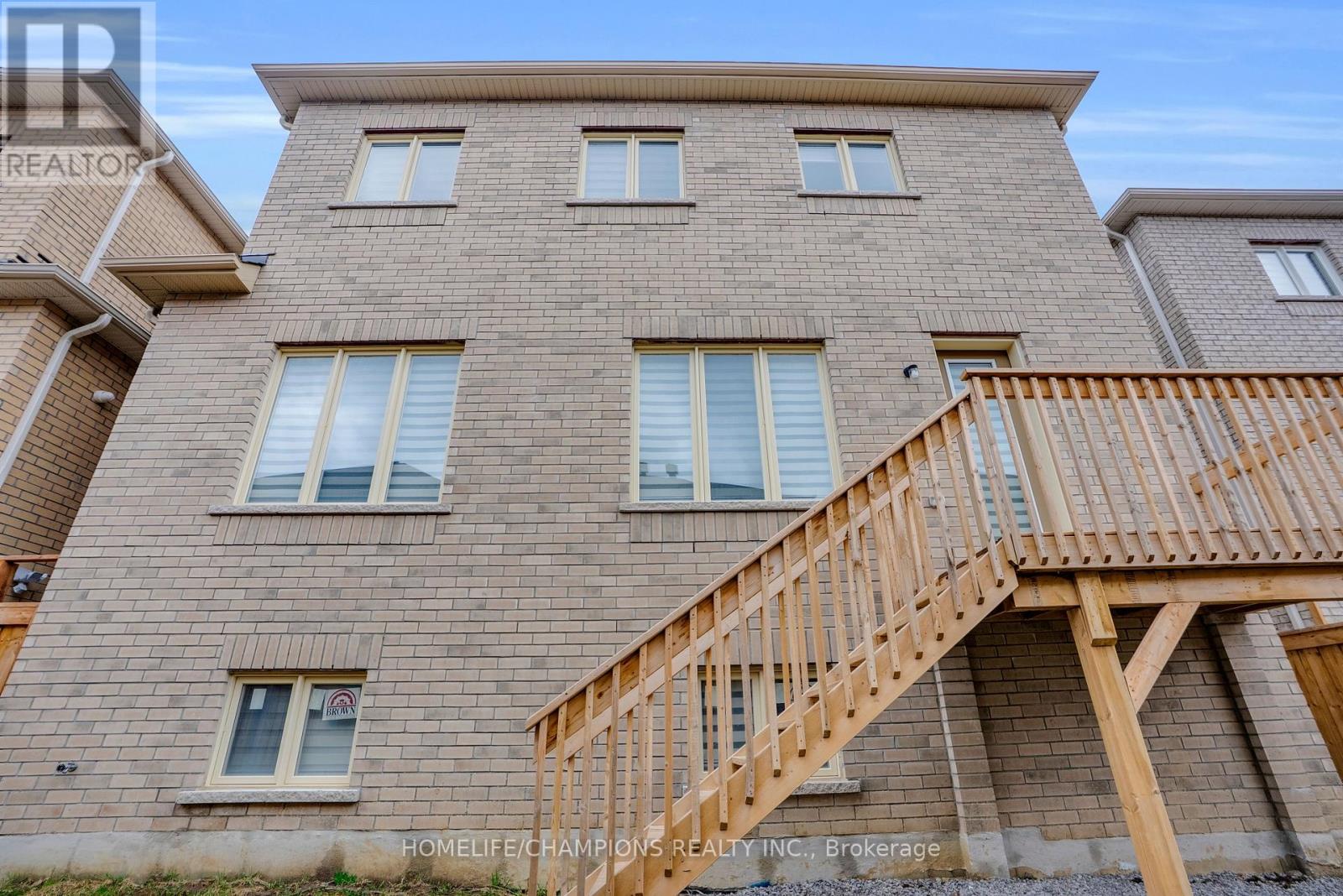 212 Wesmina Avenue, Whitchurch-Stouffville, Ontario L4A 5A2 - Photo 49 - N12966122