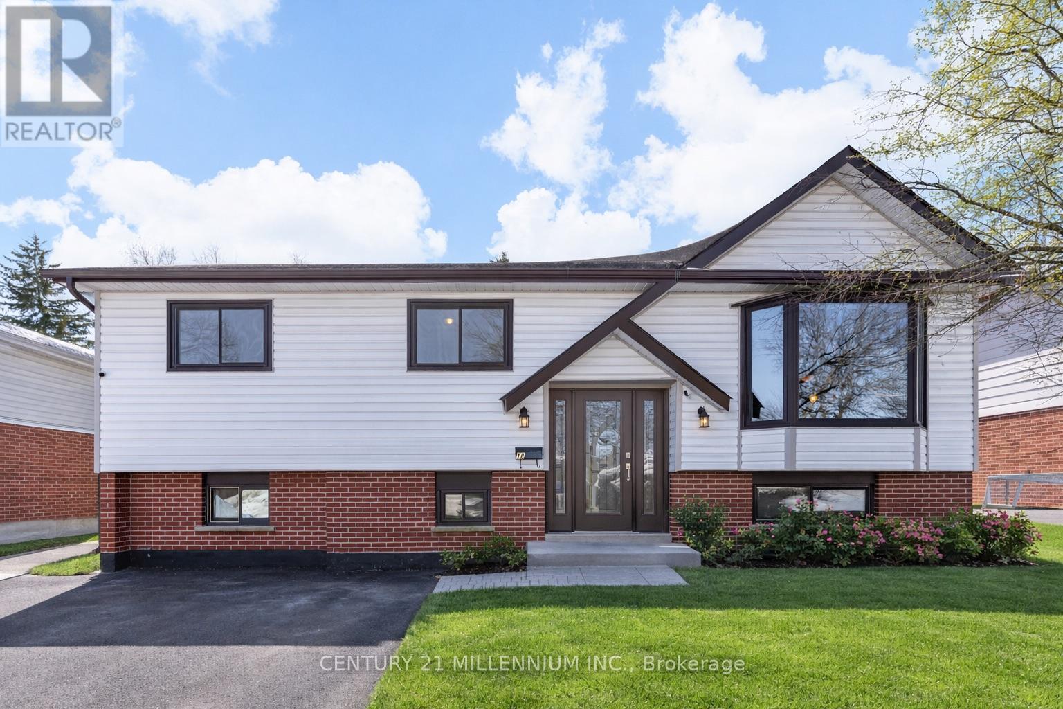 18 MORGANDALE CRESCENT E, Orangeville, Ontario