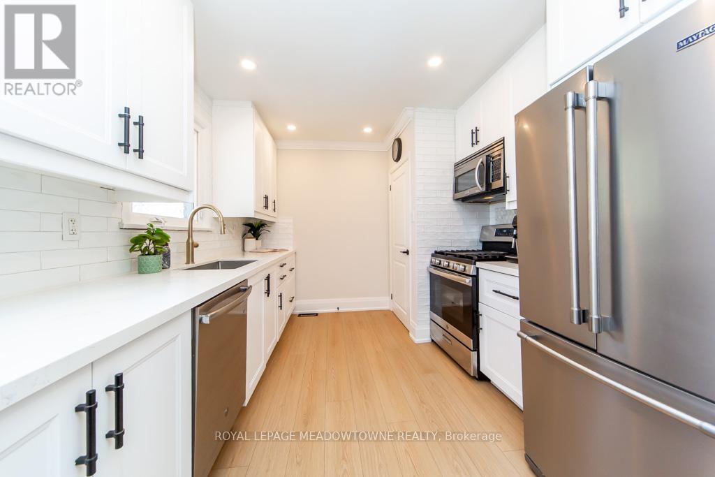 64 Dumbarton Street, Guelph, Ontario  N1E 3T6 - Photo 12 - X12997478