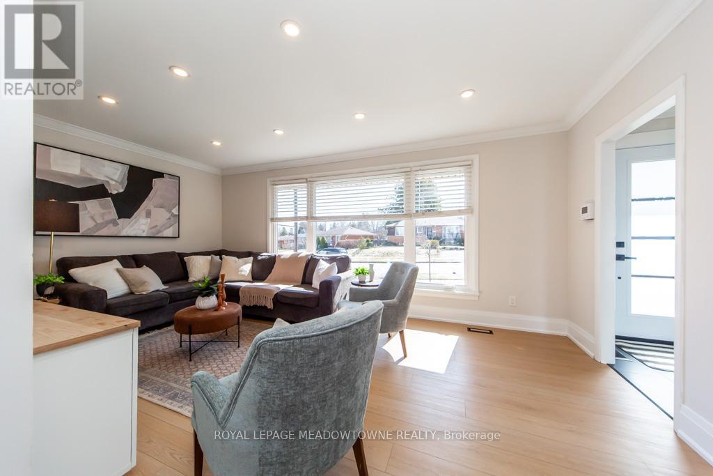 64 Dumbarton Street, Guelph, Ontario  N1E 3T6 - Photo 5 - X12997478