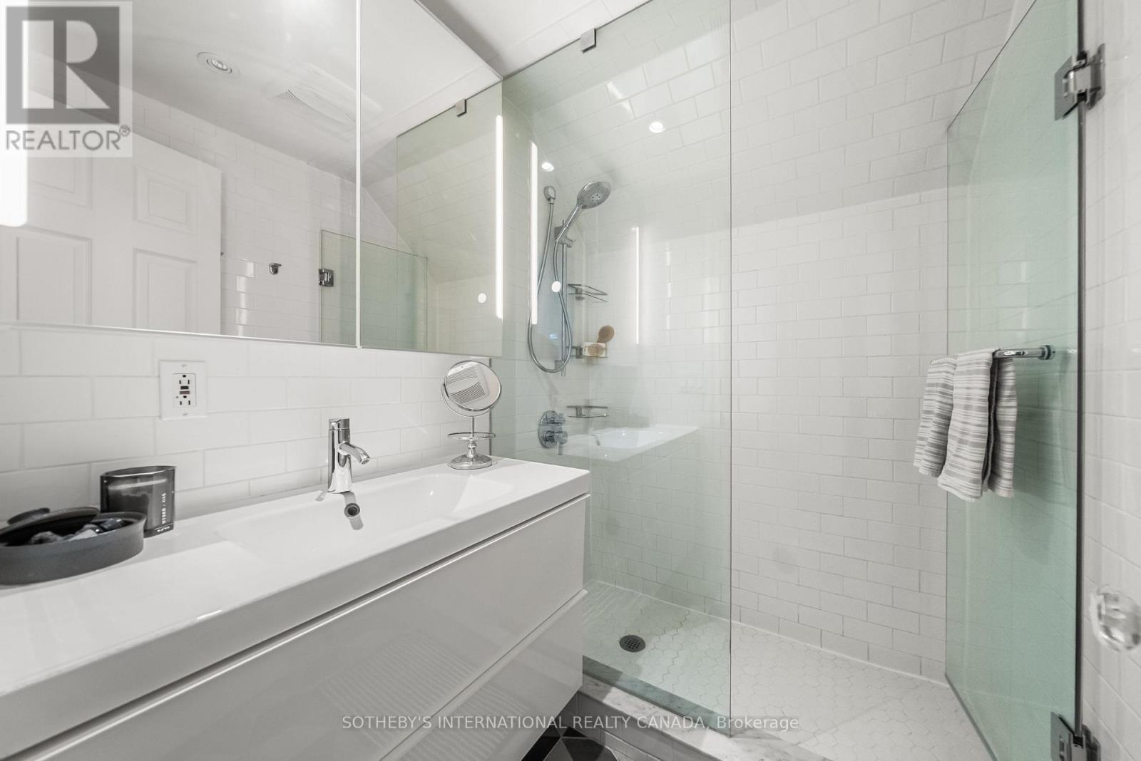 92 Woodlawn Avenue, Toronto, Ontario  M4V 1G7 - Photo 35 - C12795438