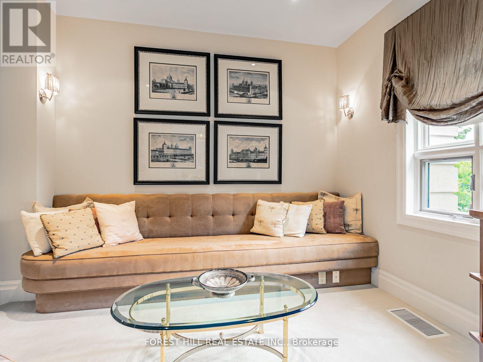 7 CEDARWOOD AVENUE Toronto (Bridle Path-Sunnybrook-York Mills), ON M2L 1L7