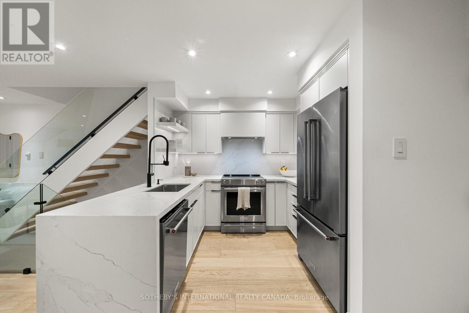 A4 - 142 Pears Avenue, Toronto, Ontario  M5R 1T2 - Photo 12 - C12997922