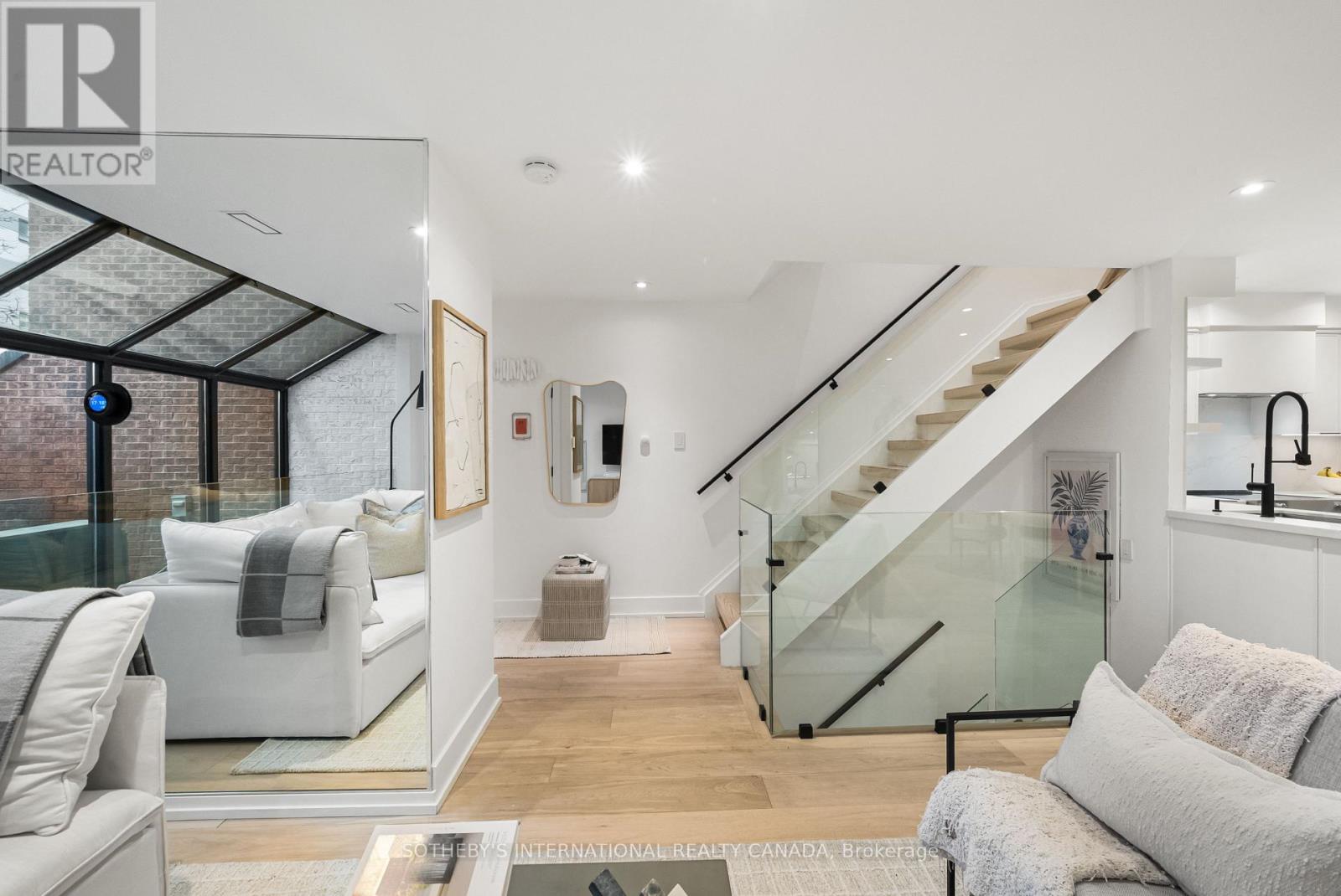 A4 - 142 Pears Avenue, Toronto, Ontario  M5R 1T2 - Photo 15 - C12997922