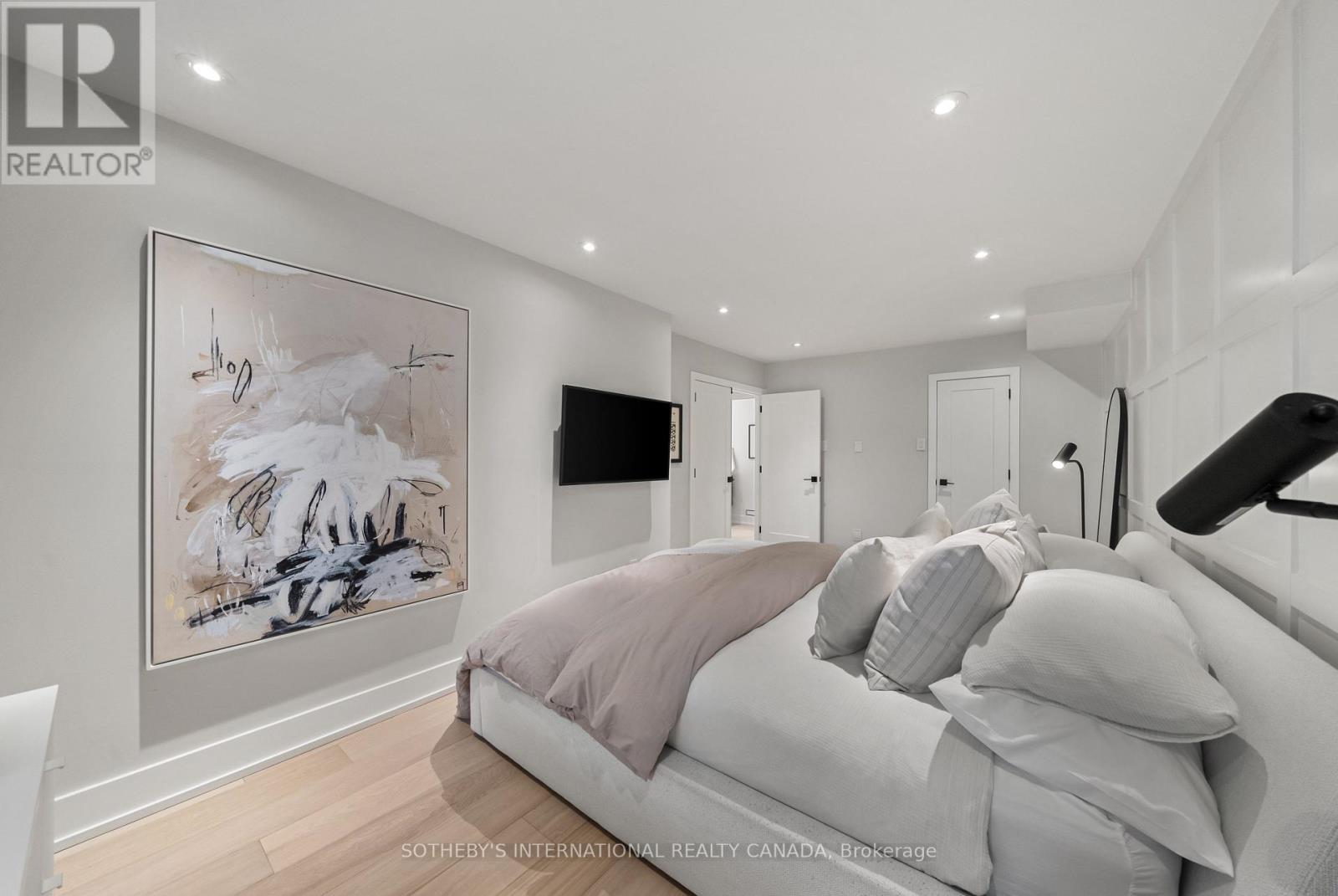 A4 - 142 Pears Avenue, Toronto, Ontario  M5R 1T2 - Photo 18 - C12997922