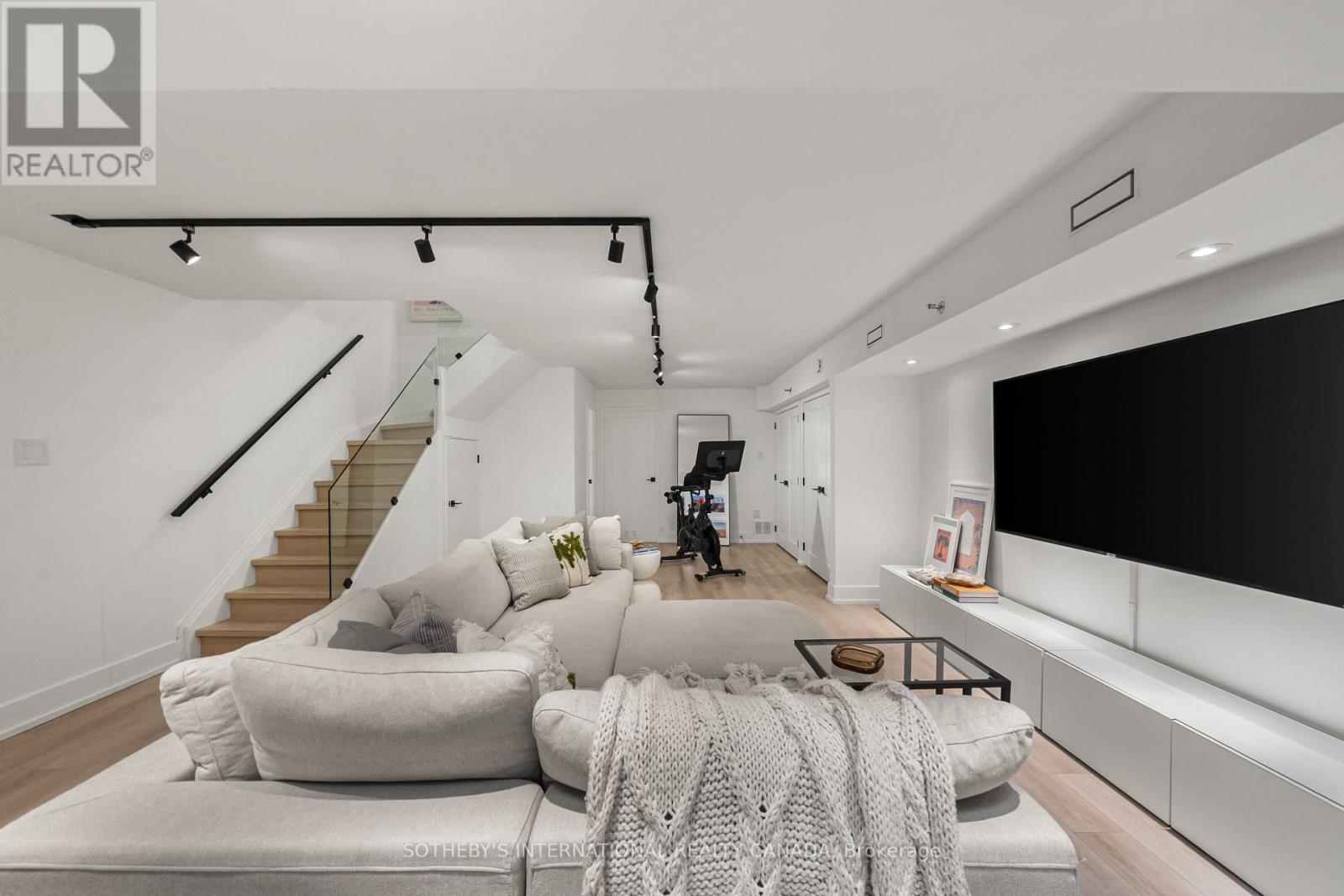 A4 - 142 Pears Avenue, Toronto, Ontario  M5R 1T2 - Photo 28 - C12997922