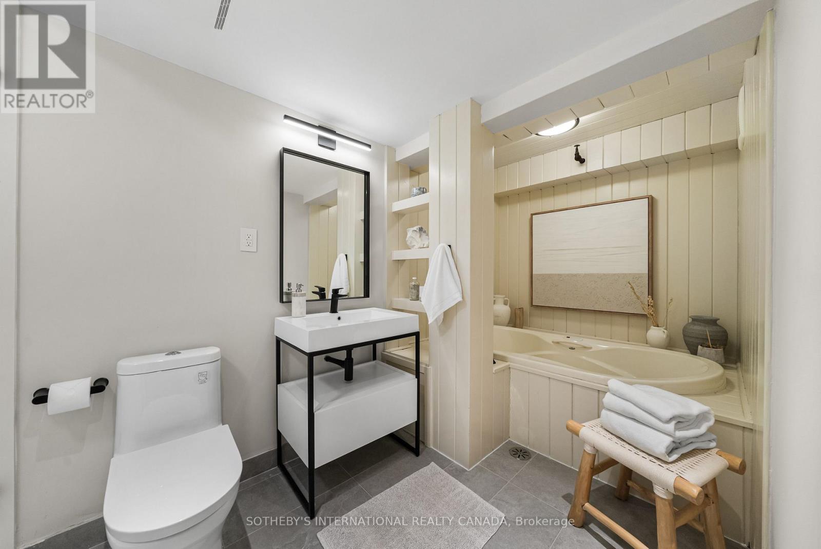 A4 - 142 Pears Avenue, Toronto, Ontario  M5R 1T2 - Photo 32 - C12997922