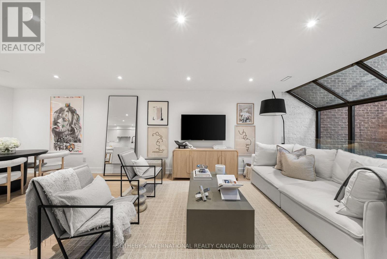 A4 - 142 Pears Avenue, Toronto, Ontario  M5R 1T2 - Photo 5 - C12997922