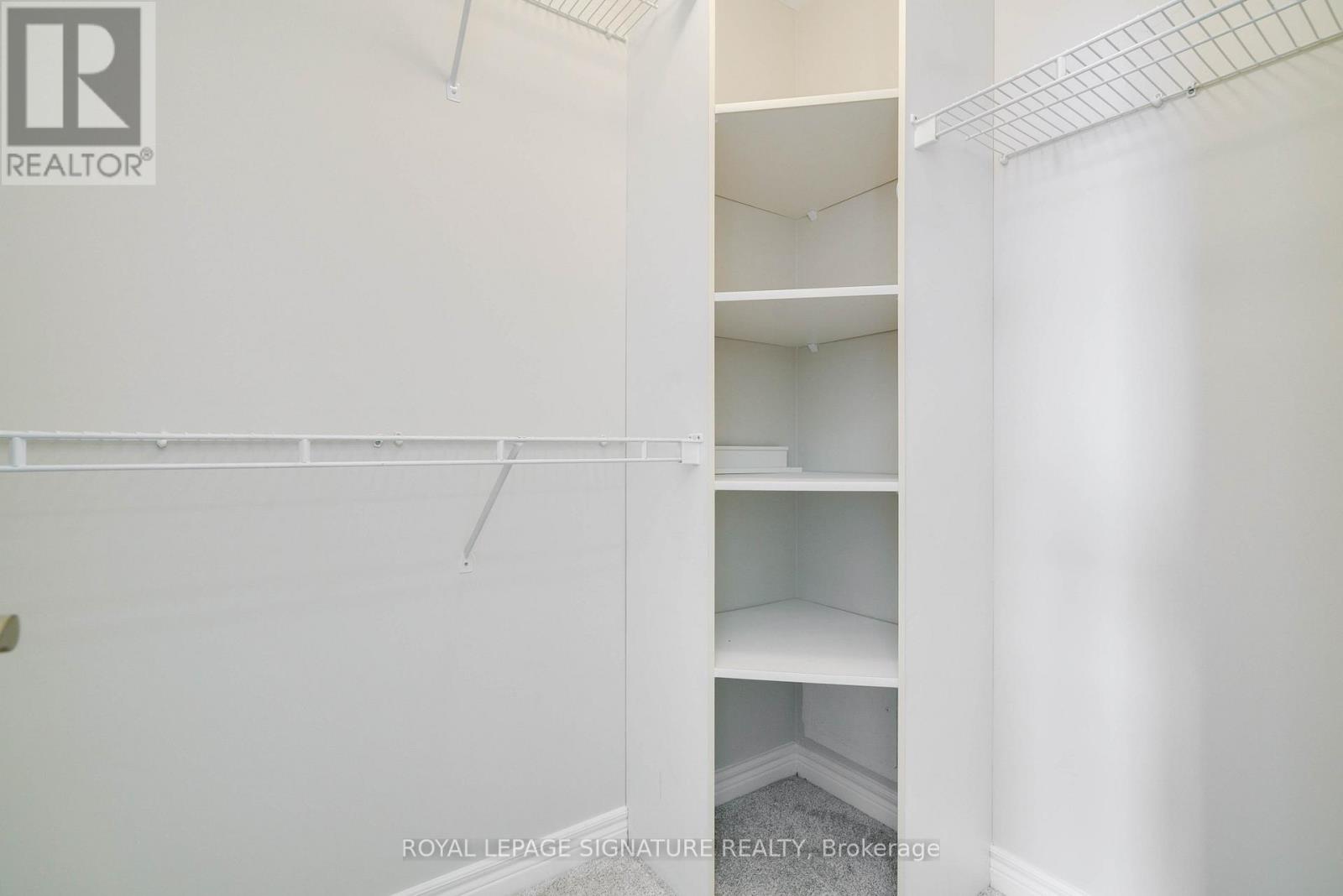 415 - 1 Leaside Park Drive, Toronto, Ontario  M4H 1R1 - Photo 17 - C12998016