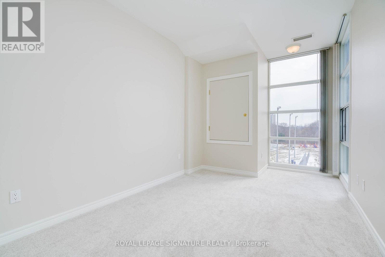 415 - 1 Leaside Park Drive, Toronto, Ontario  M4H 1R1 - Photo 20 - C12998016