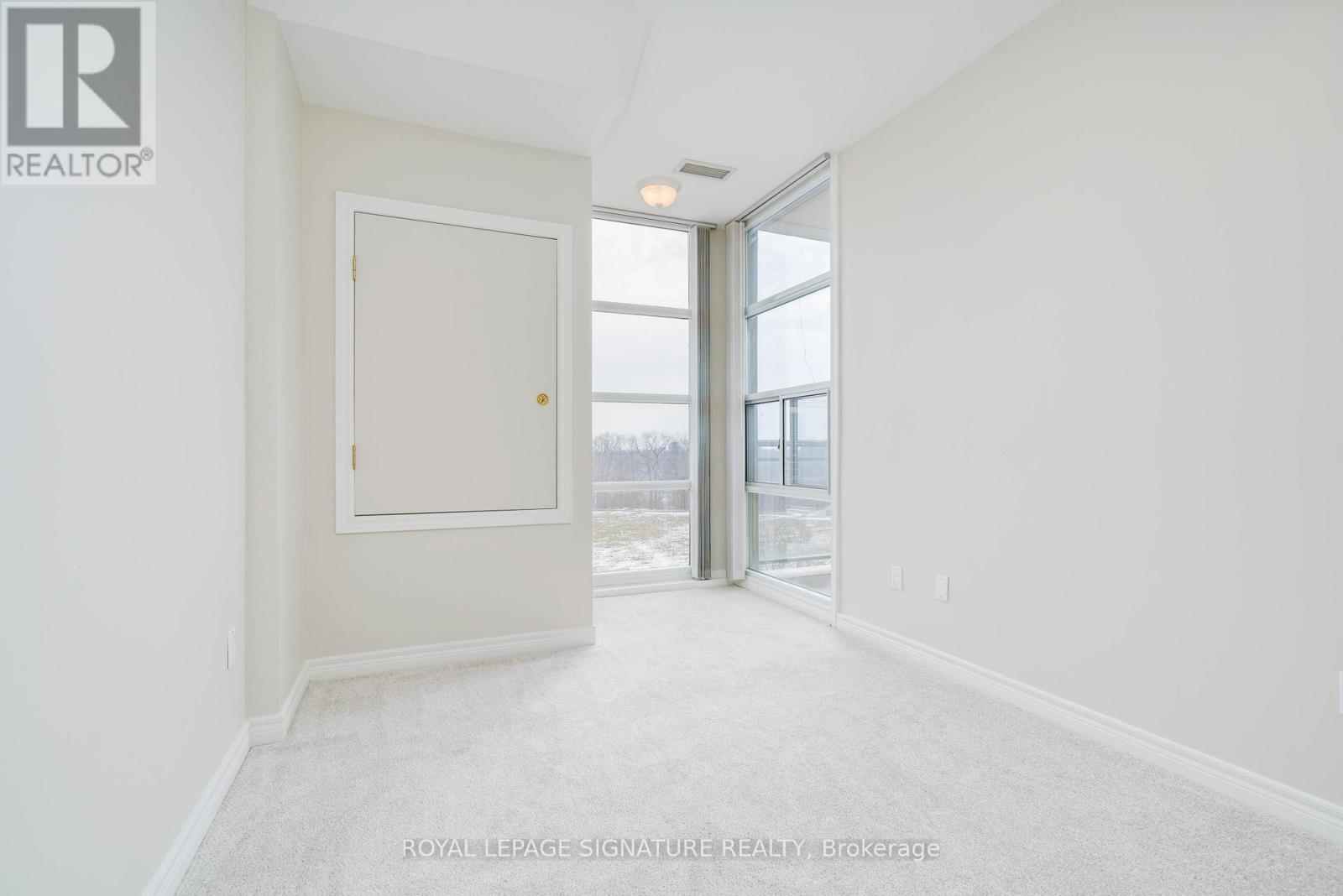 415 - 1 Leaside Park Drive, Toronto, Ontario  M4H 1R1 - Photo 21 - C12998016