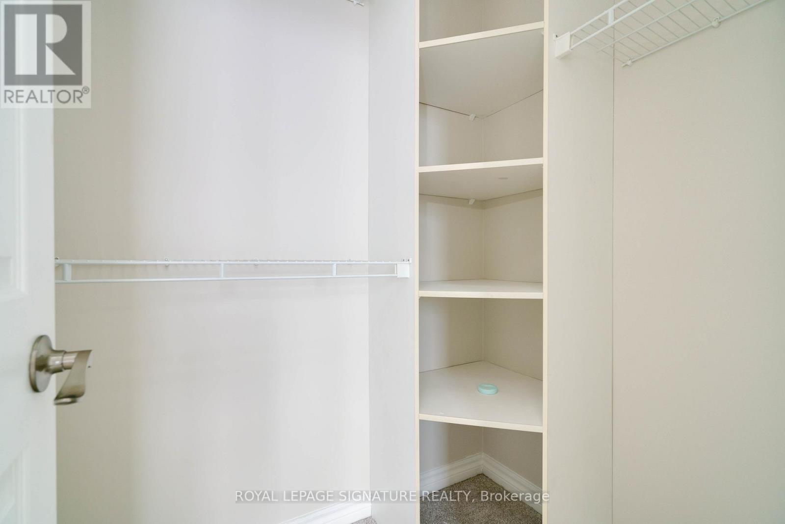 415 - 1 Leaside Park Drive, Toronto, Ontario  M4H 1R1 - Photo 23 - C12998016