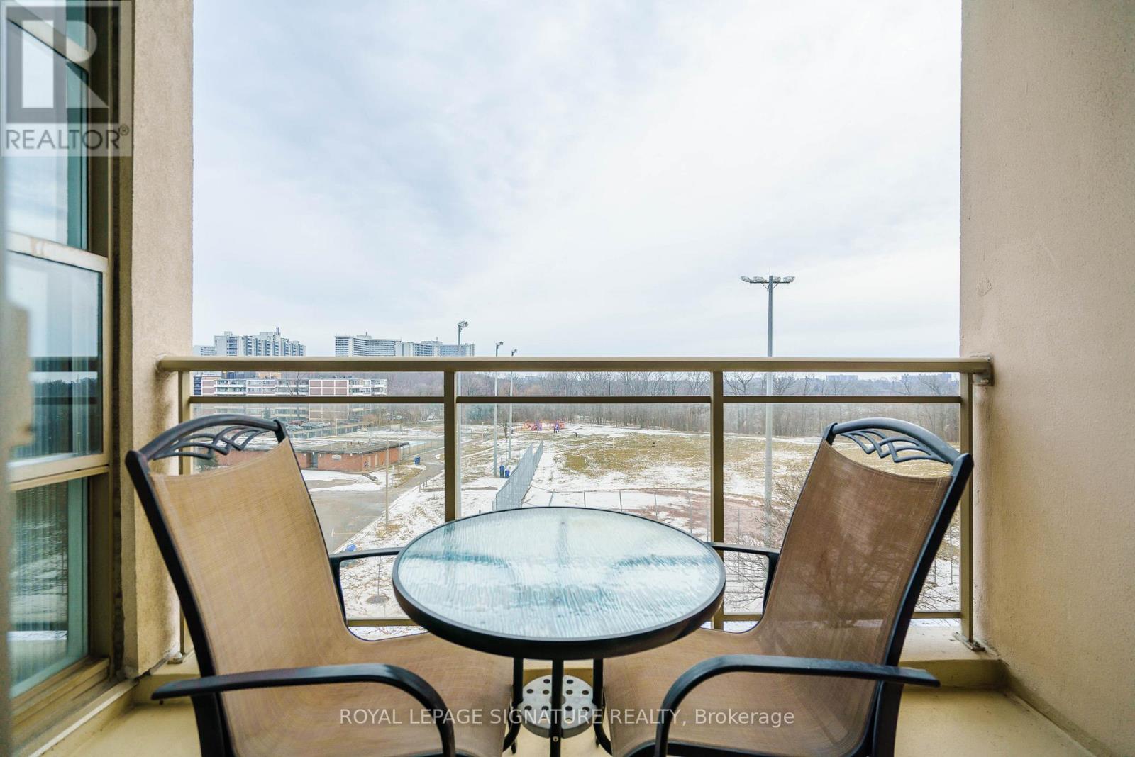 415 - 1 Leaside Park Drive, Toronto, Ontario  M4H 1R1 - Photo 25 - C12998016