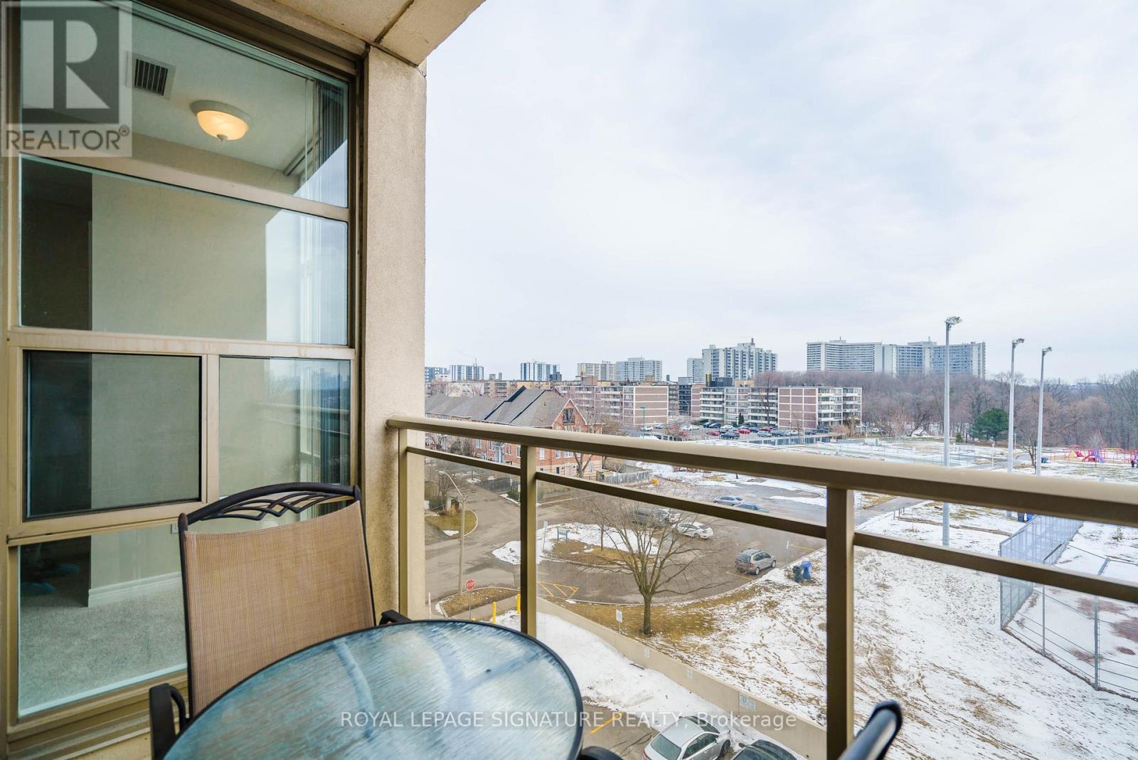415 - 1 Leaside Park Drive, Toronto, Ontario  M4H 1R1 - Photo 26 - C12998016