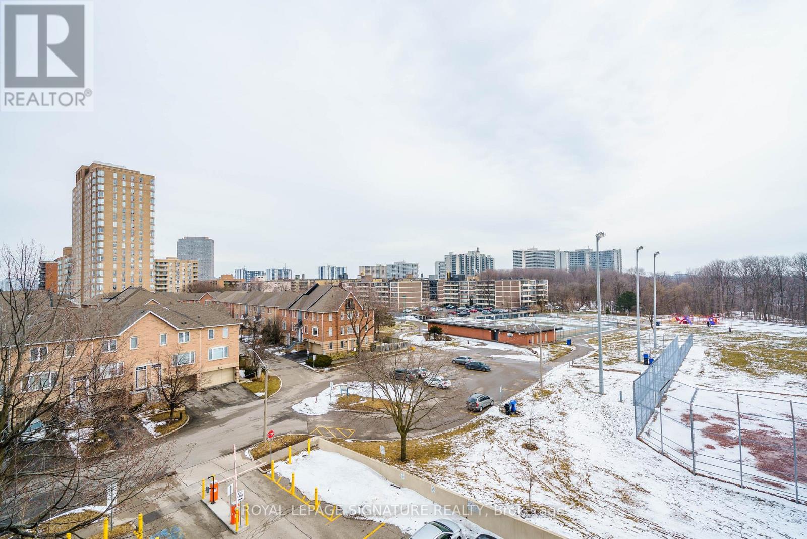 415 - 1 Leaside Park Drive, Toronto, Ontario  M4H 1R1 - Photo 27 - C12998016