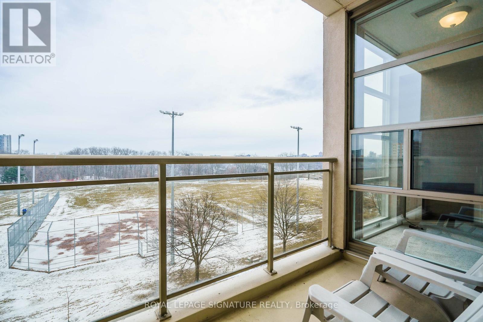 415 - 1 Leaside Park Drive, Toronto, Ontario  M4H 1R1 - Photo 30 - C12998016