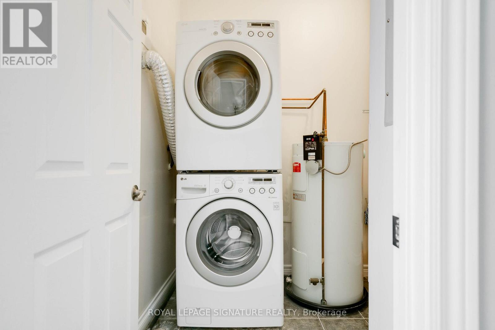 415 - 1 Leaside Park Drive, Toronto, Ontario  M4H 1R1 - Photo 32 - C12998016