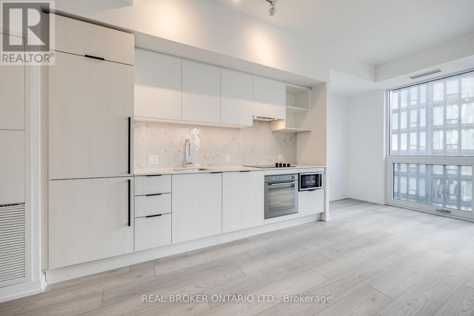 2006 - 82 Dalhousie Street, Toronto, Ontario  M5B 0C5 - Photo 3 - C12998030