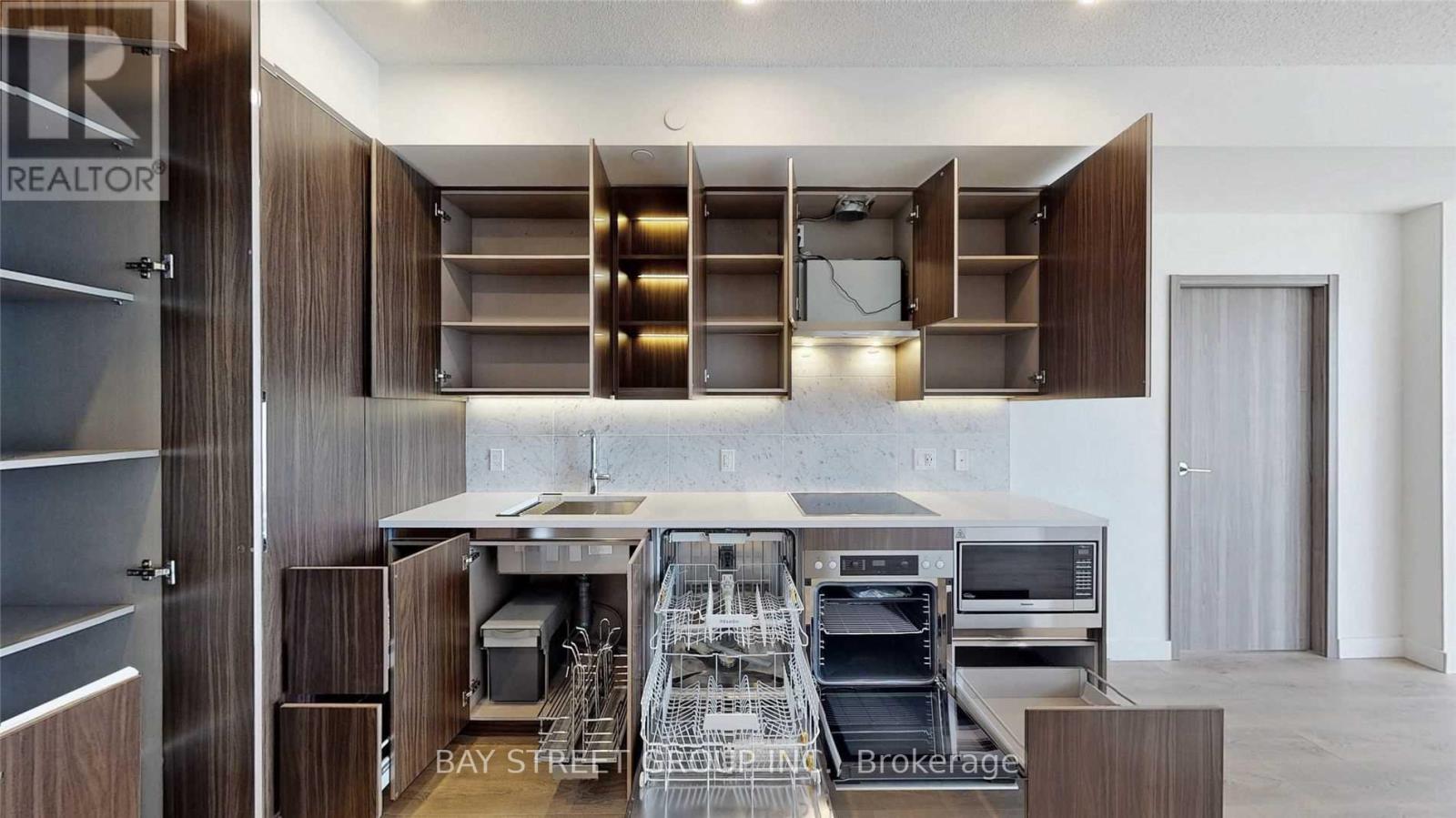 1212 - 95 Mcmahon Drive, Toronto, Ontario  M2K 0H2 - Photo 12 - C12998100