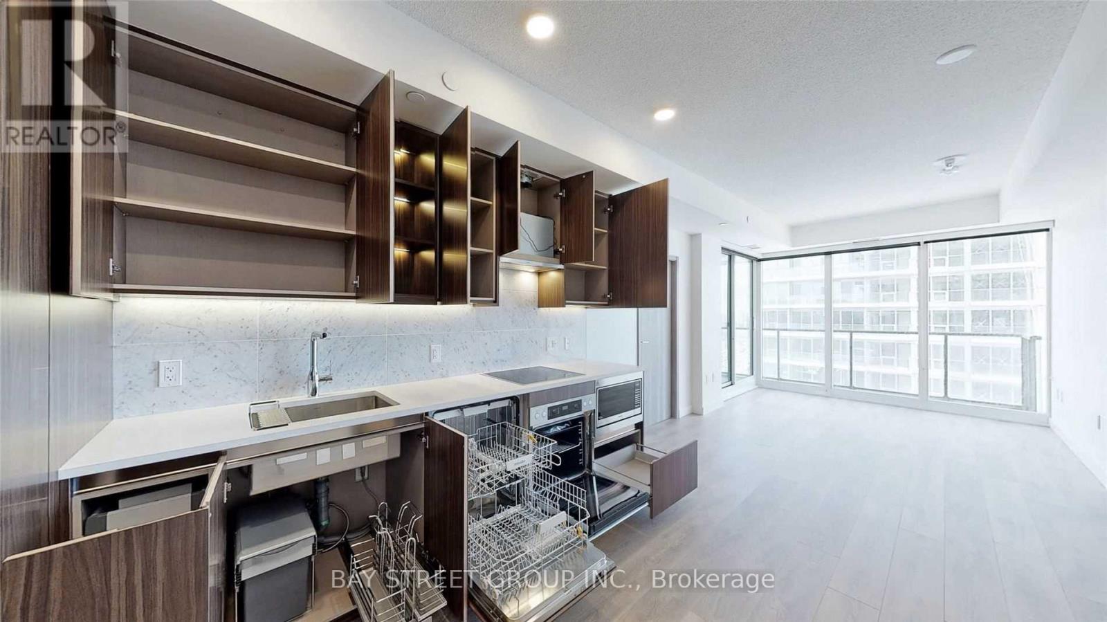 1212 - 95 Mcmahon Drive, Toronto, Ontario  M2K 0H2 - Photo 13 - C12998100