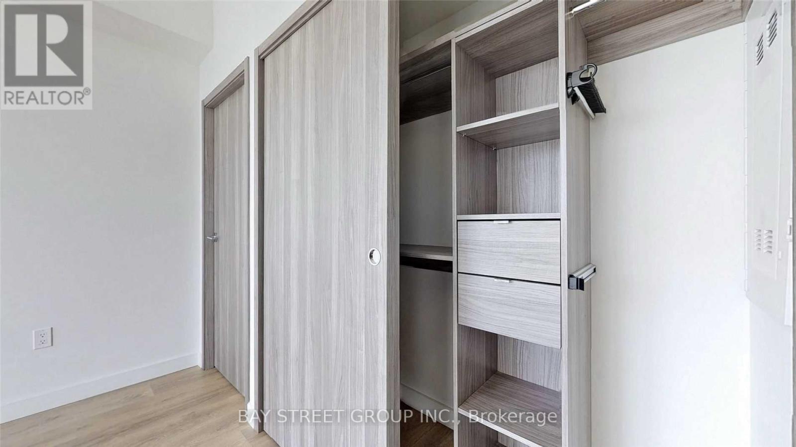 1212 - 95 Mcmahon Drive, Toronto, Ontario  M2K 0H2 - Photo 24 - C12998100