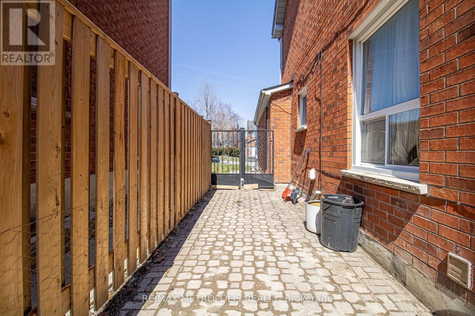 Bsmt - 507 Charnwood Court, Pickering, Ontario  L1V 4Y1 - Photo 28 - E12997858