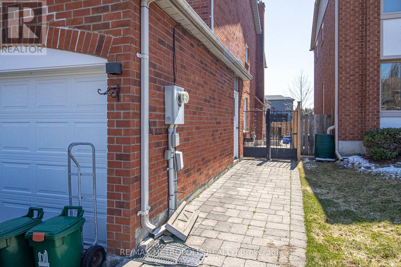 Bsmt - 507 Charnwood Court, Pickering, Ontario  L1V 4Y1 - Photo 30 - E12997858