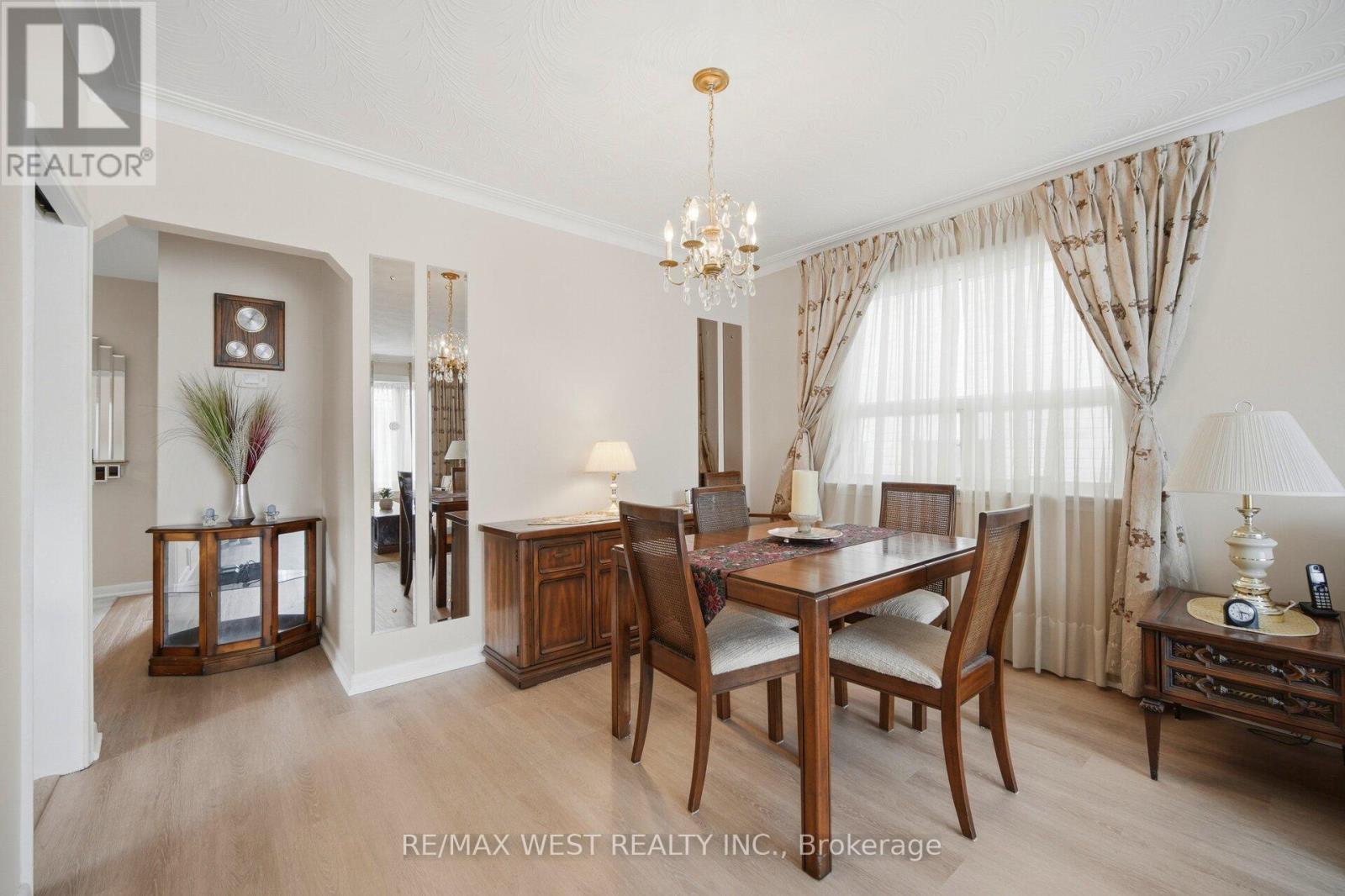 24 Beran Drive, Toronto, Ontario  M1G 1G1 - Photo 9 - E12997912