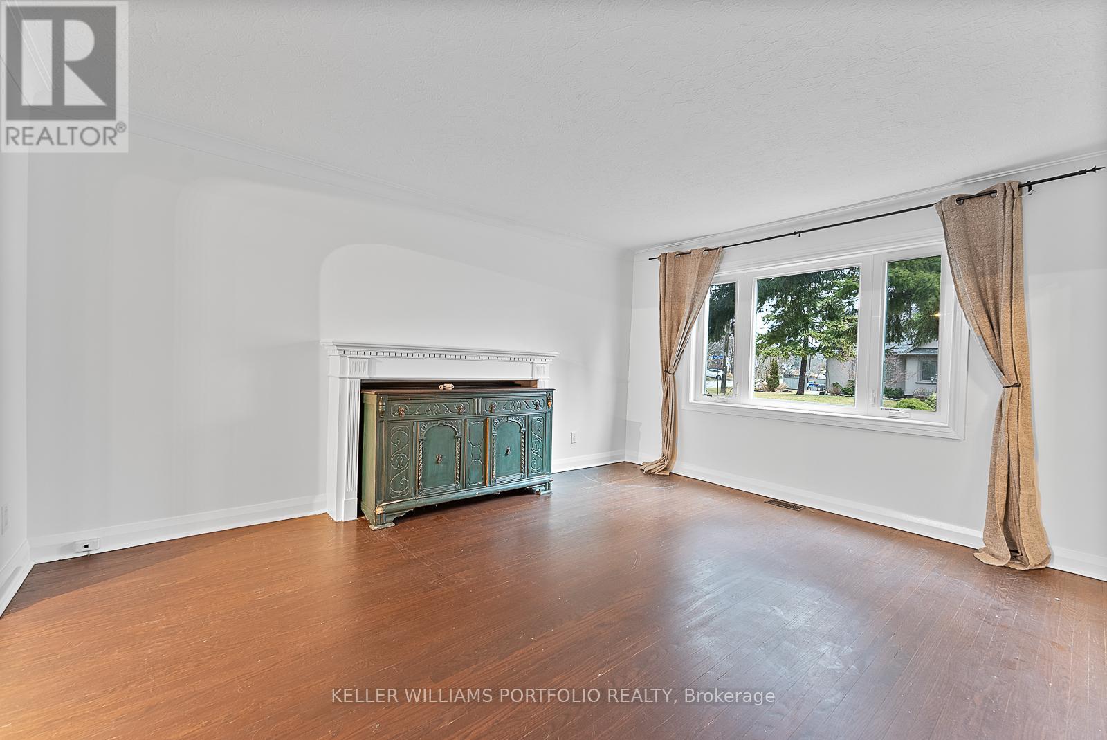 40 Scarboro Crescent, Toronto, Ontario  M1M 2J4 - Photo 12 - E12997966