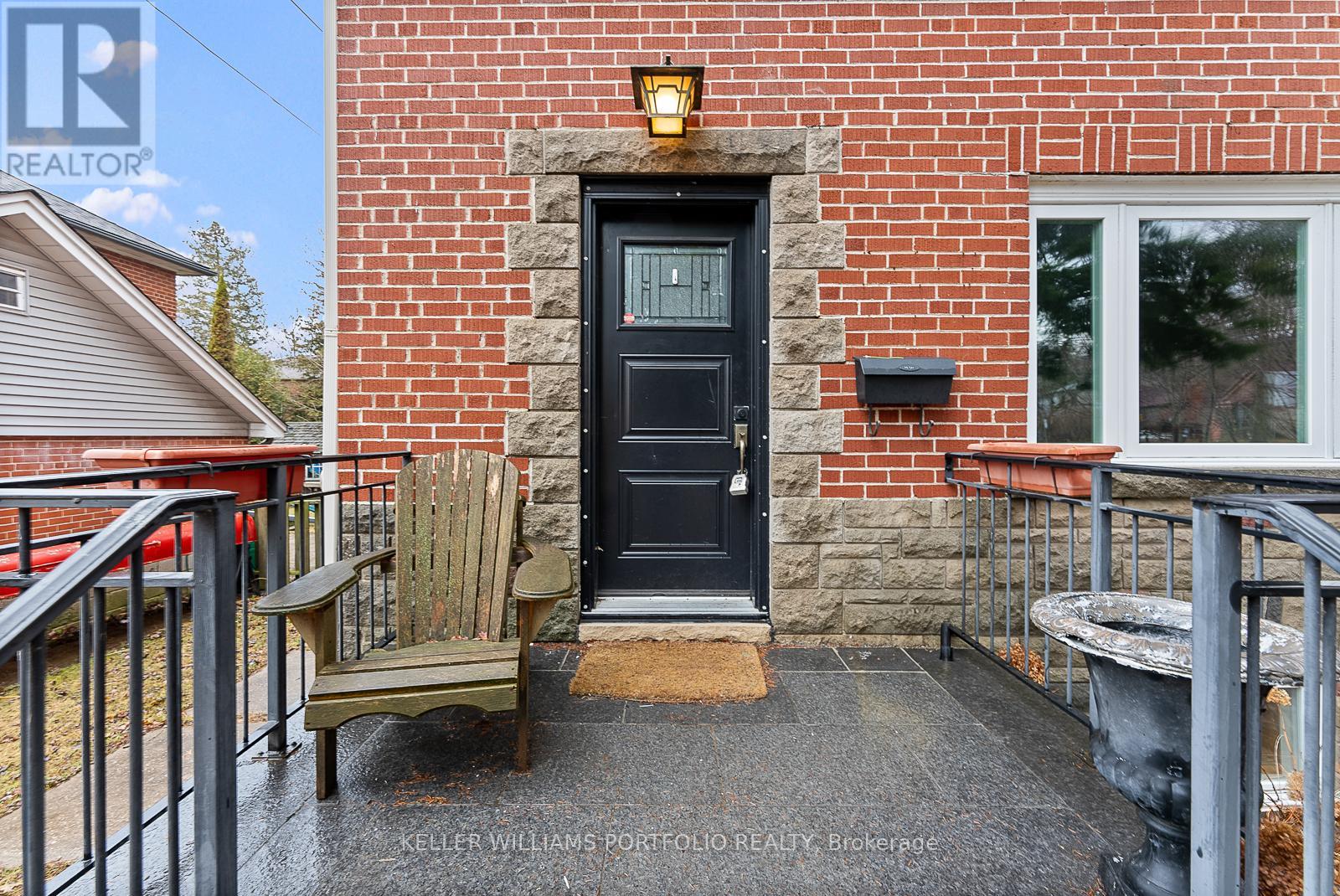 40 Scarboro Crescent, Toronto, Ontario  M1M 2J4 - Photo 4 - E12997966