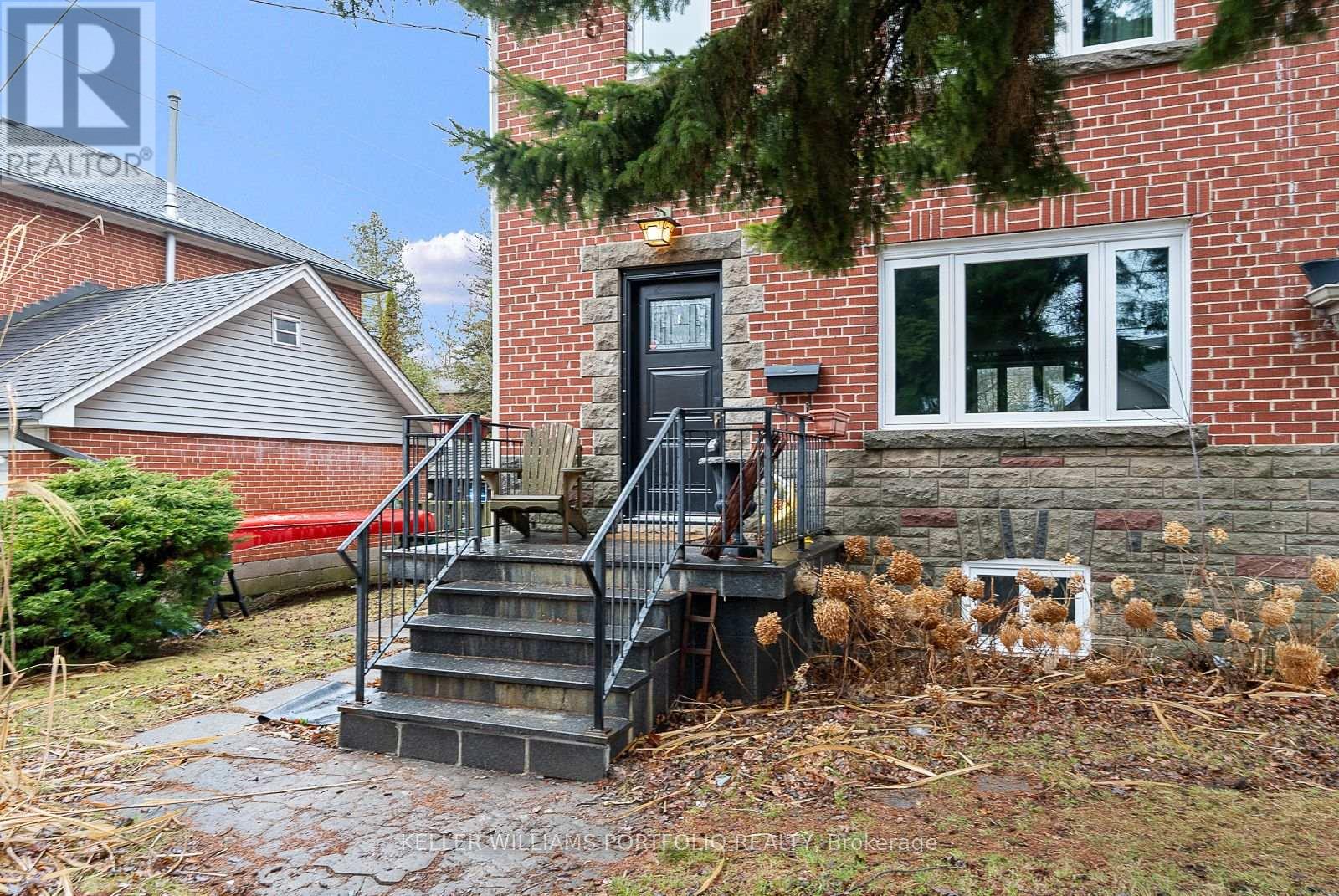 40 Scarboro Crescent, Toronto, Ontario  M1M 2J4 - Photo 5 - E12997966