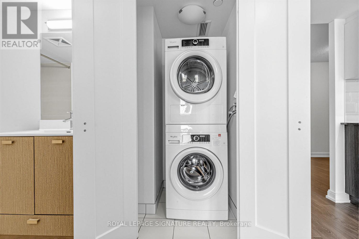 1320 - 275 Village Green Square, Toronto, Ontario  M1S 0L8 - Photo 13 - E12998034