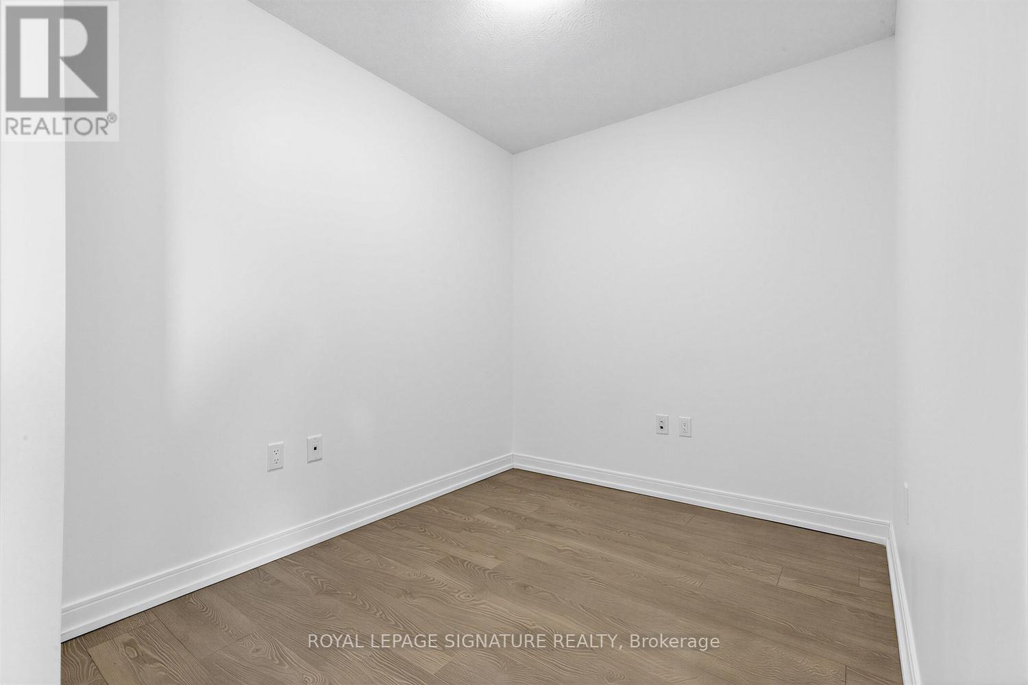 1320 - 275 Village Green Square, Toronto, Ontario  M1S 0L8 - Photo 4 - E12998034