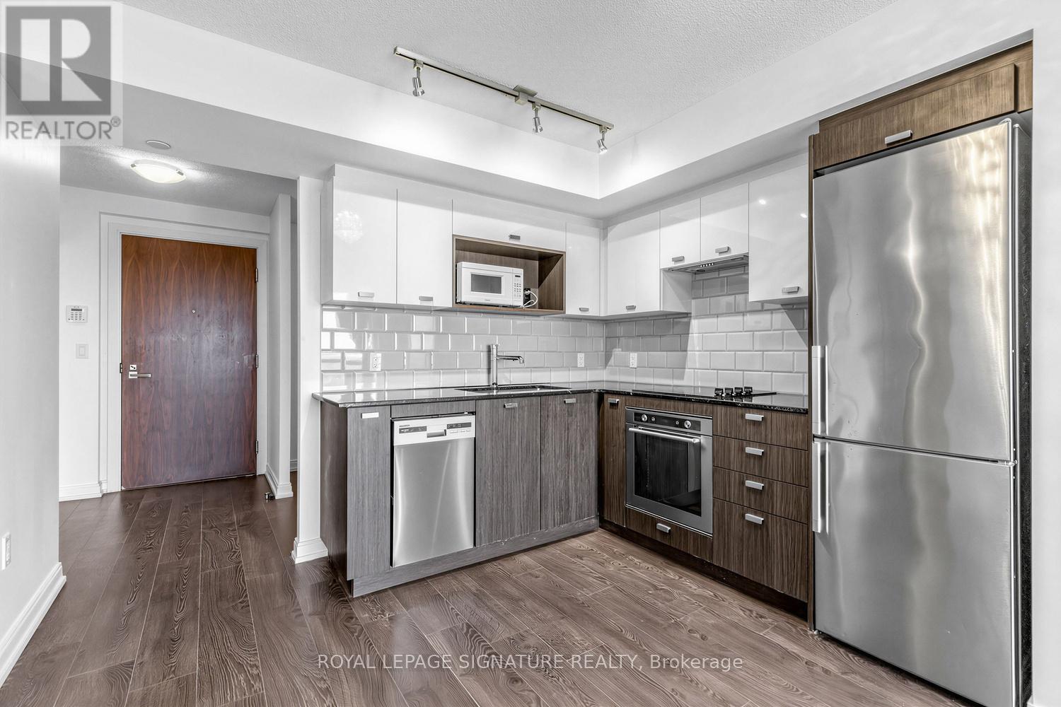 1320 - 275 Village Green Square, Toronto, Ontario  M1S 0L8 - Photo 6 - E12998034