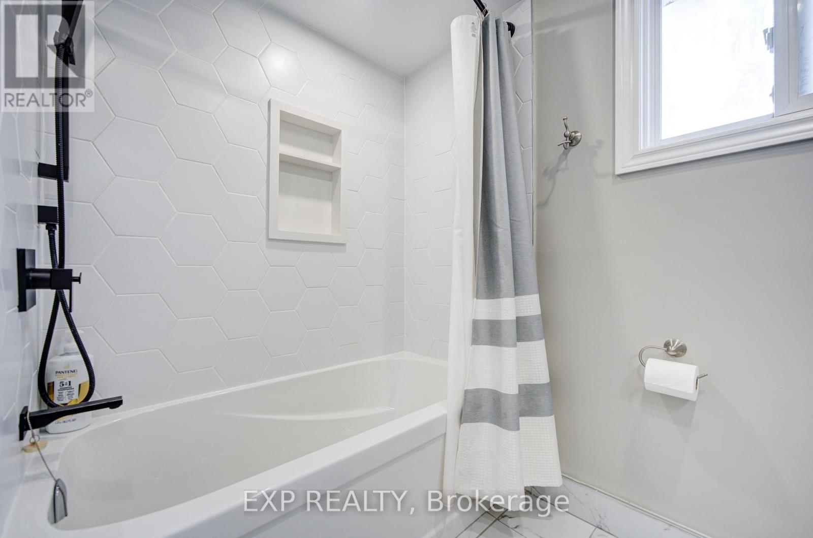 86 Rollo Drive, Ajax, Ontario L1S 7B7 - Photo 29 - E12998102