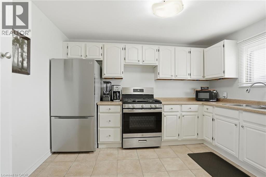 30 Harold Avenue, Welland, Ontario  L3B 1J5 - Photo 9 - 40820427