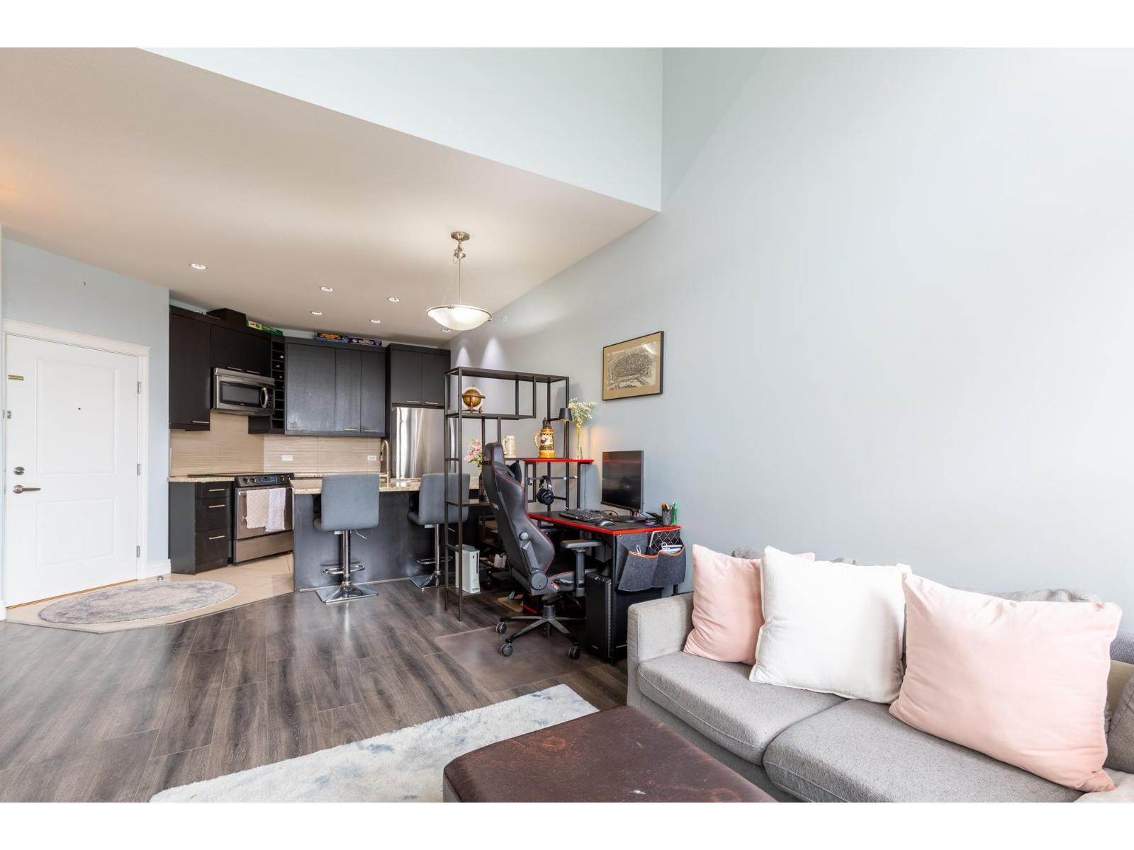 404 2970 King George Boulevard, Surrey, British Columbia  V4P 0E6 - Photo 20 - R3110377