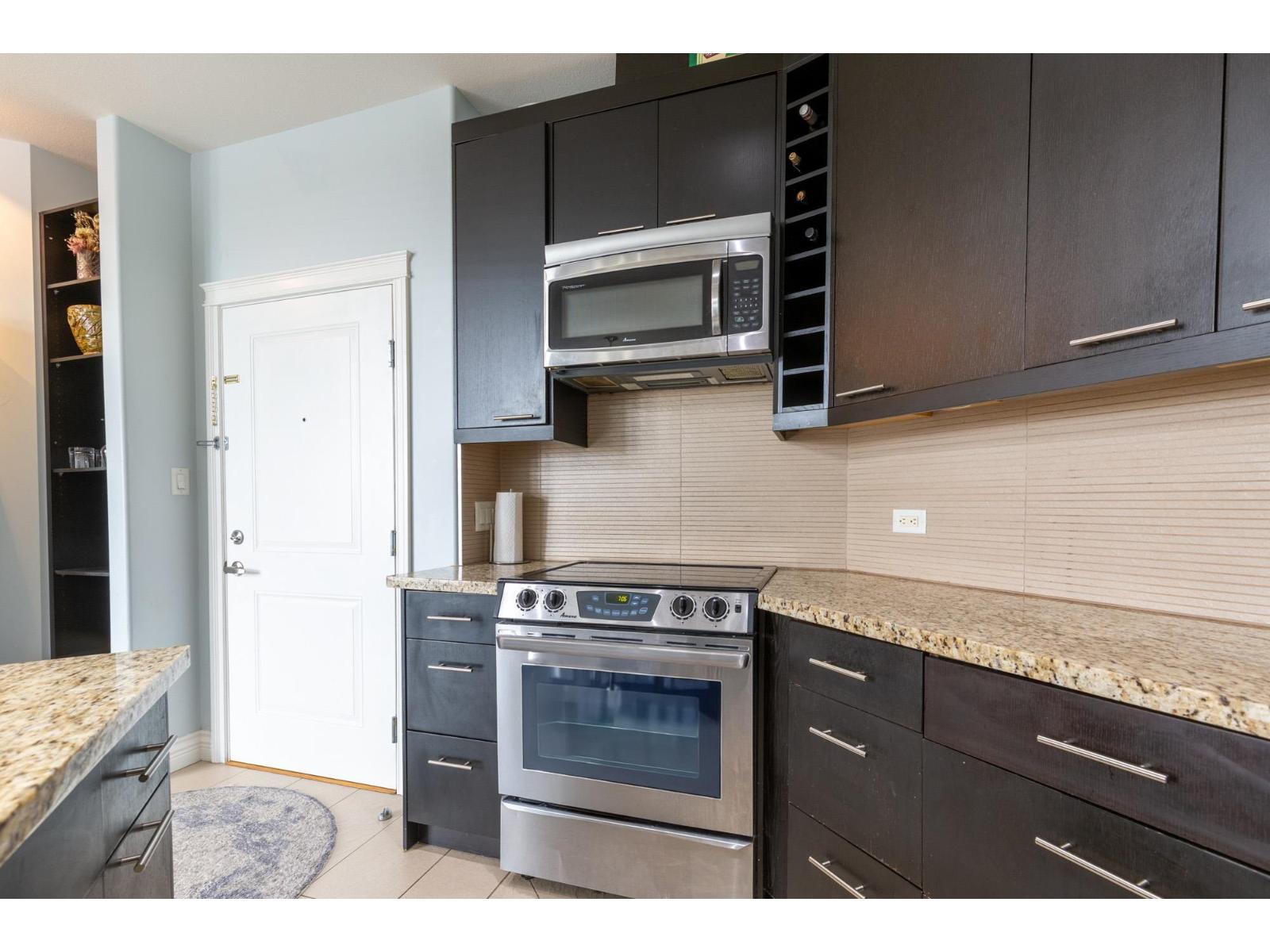 404 2970 King George Boulevard, Surrey, British Columbia  V4P 0E6 - Photo 12 - R3110377