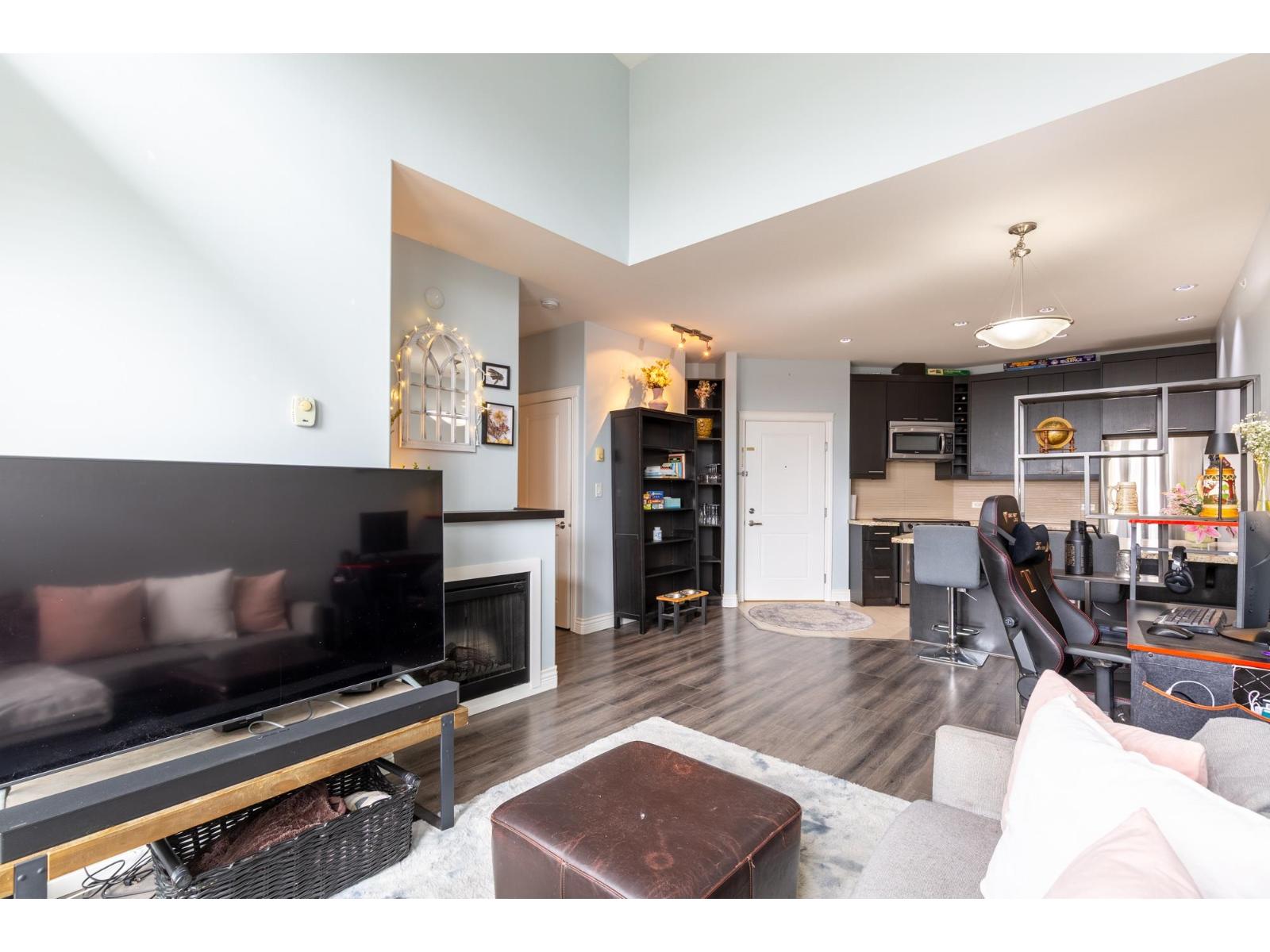 404 2970 King George Boulevard, Surrey, British Columbia  V4P 0E6 - Photo 21 - R3110377